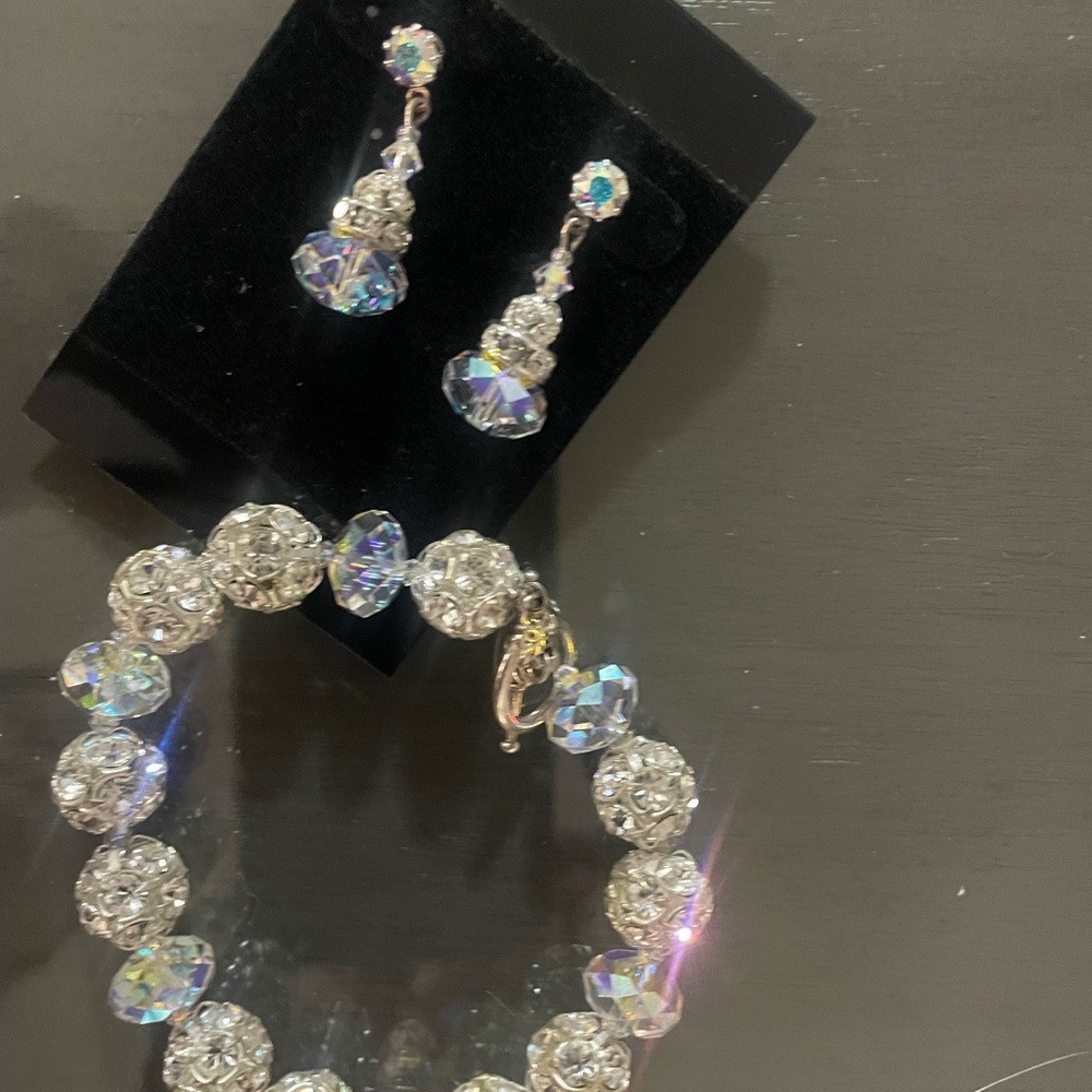 Bridal wedding special occasion. Giavan set